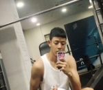 Memiliki Tubuh Atletis
