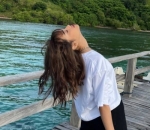 Fuji dengan pose uniknya