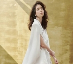 Anggun dengan dress putih