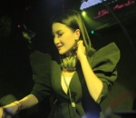 Menggeluti dunia DJ
