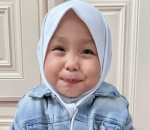 Makin Lucu Dengan Serba Biru