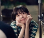 Tampilkan pose imut