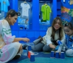 Lala dan Luna main menata gelas