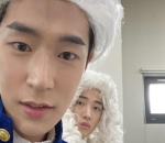 Super <i>cute</i> dengan wig