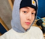 Pecinta <i>Hoodie</i> dan <i>Beanie Hat</i>