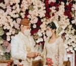 momen Tukar cincin