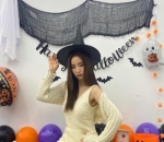jadi penyihir cantik