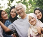 Akrab Dengan Artis 'Para Pencari Tuhan' Jilid 15