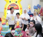 Momen Potong Kue