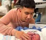 Interaksi gemas baby Izz dan ayah