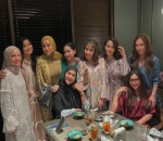 Mama Hits Dengan Jam Malam