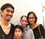 Jauh dari gosip miring 