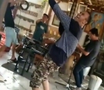 Momen Seru Dengan Kru