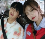 Adik Penuh Perhatian