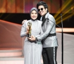 Atta - Aurel Borong Piala