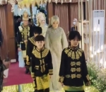 Anak-anak ikut meramaikan suasana