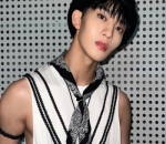 Rambut pendek dengan poni