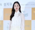  Elegan Banget  Di Pers Conference