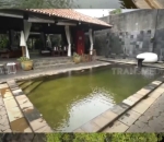 Kolam dengan Batu Alam