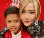 Akrab dengan Inul Daratista
