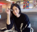 Pesona Saat Bare Face