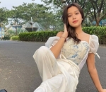 Kasual Serba Putih