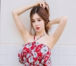 <i>Charming</i> Dengan <i>Summer Dress</i>