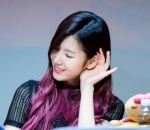 Sana TWICE