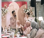 Suasana Bahagia Lamaran
