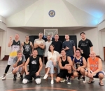 Dampingi Rino Latihan Basket