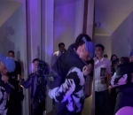Aksi Gemas Digendong Fadly Faisal