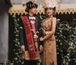 Raditya Dika dan Anissa Aziza