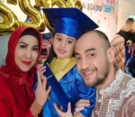 Dampingi Wisuda