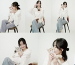 Potret Official Bareng Kucing