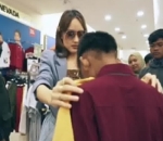 Belanja di Supermarket