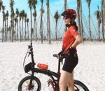 Bersepeda di Pantai