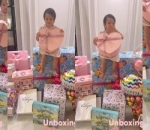 Unboxing Kado Untuk Claire