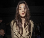Penampilan Stunning Jun Ji Hyun