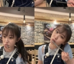 Gigit Daging Sambil Selca