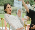 Tingkah Enerjik Berbalut Kebaya