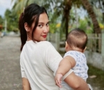 'Menggendong Bayi Gede'