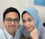 Punya Latar Belakang Yang Sama