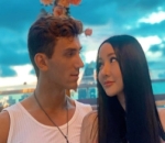 Saling Tatap Penuh Cinta