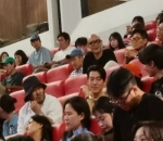Nonton 'The Moon' D.O.