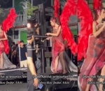 Yuki Kato Makan Telur Gulung