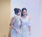 Marsha Aruan Beri Hadiah