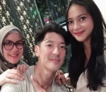 Revalina S Temat dengan Tim Hwang