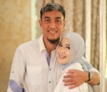Isu Keretakan Rumah Tangga Okie Agustina dan Gunawan Dwi Cahyo