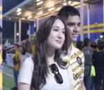 Kemesraan Saat Nonton Bola