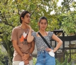 Tampil Kasual Saat Jalan-Jalan